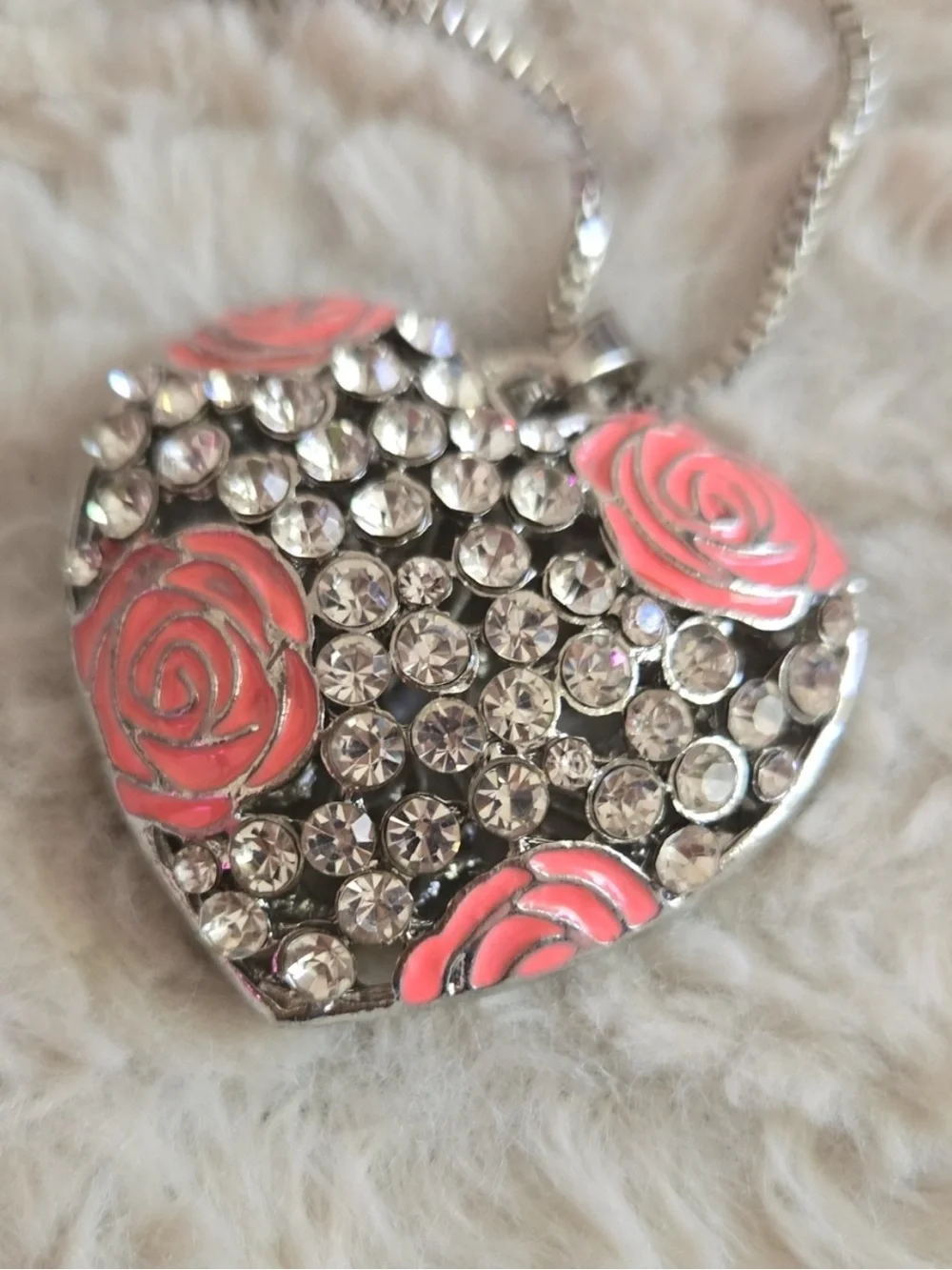 Betsey Johnson Pink Rose Heart Crystal Pendant Necklace 28” + 1” extender